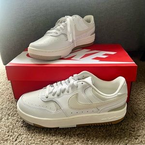 New! [Nike] Gamme Force women’s shoes